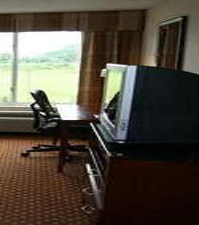 Hilton Garden Inn-Newburgh/Stewart Airport Стая снимка