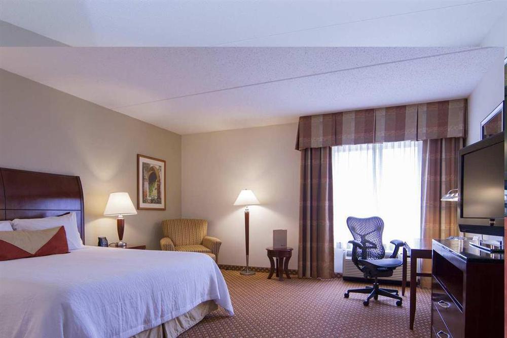 Hilton Garden Inn-Newburgh/Stewart Airport Стая снимка